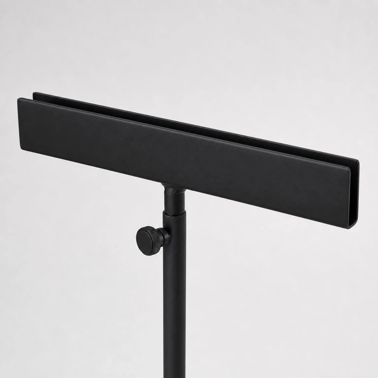 Ines Adjustable Restaurant Menu Stand - detail view