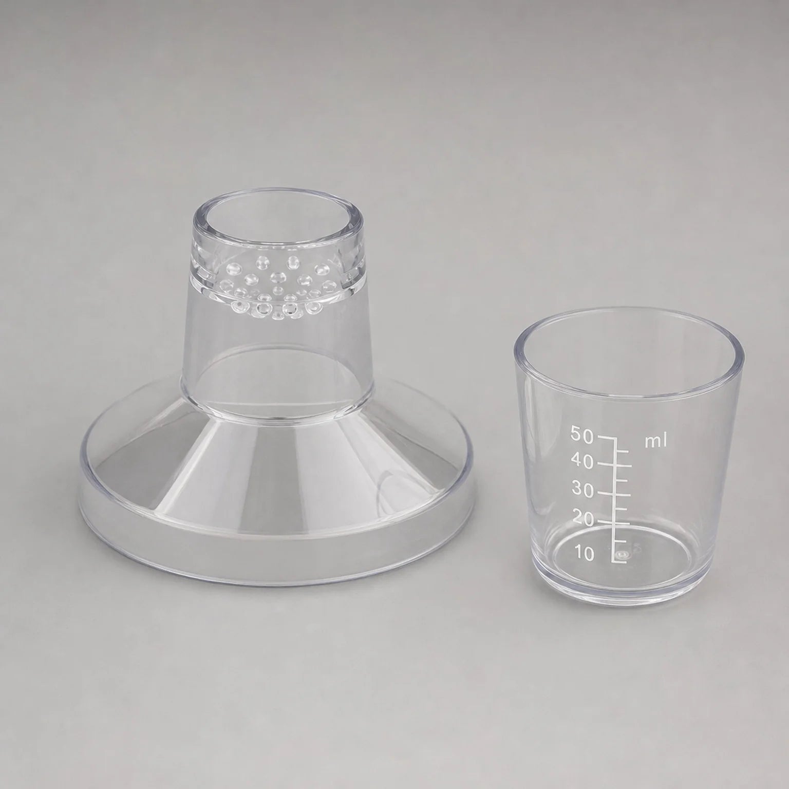 Jonas Three-Piece Cocktail Shaker - detail view