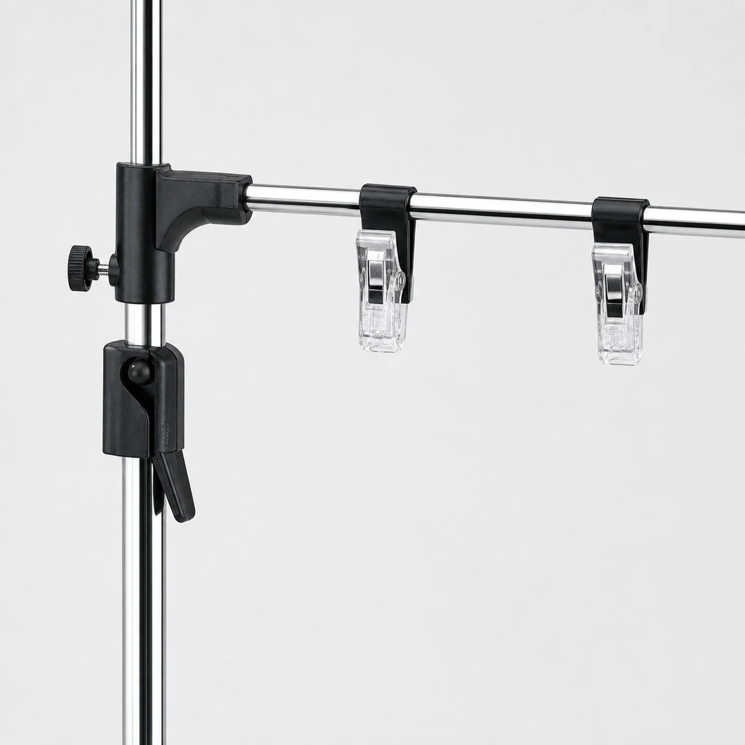 Nils Adjustable Double-Crossbar Display Stand - detail view