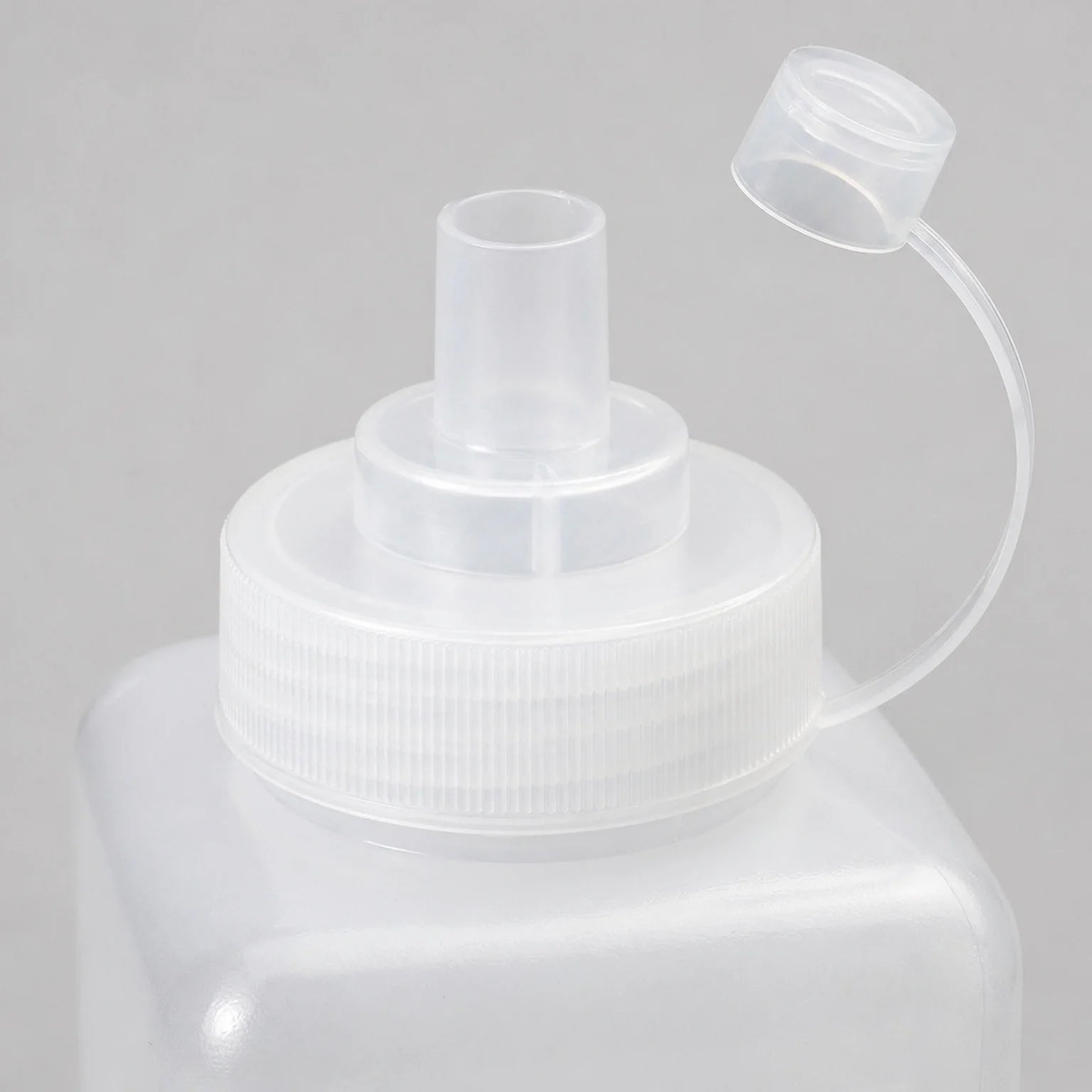 Nina Wide-Mouth Sauce Squeeze Bottle - detail view