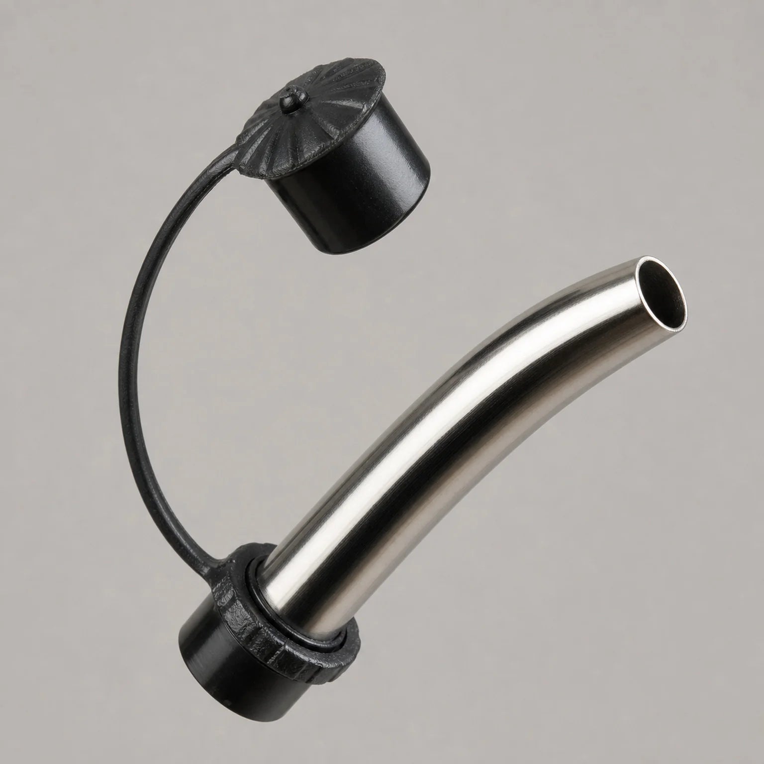 Pablo Capped Metal Wine Pourer - detail view