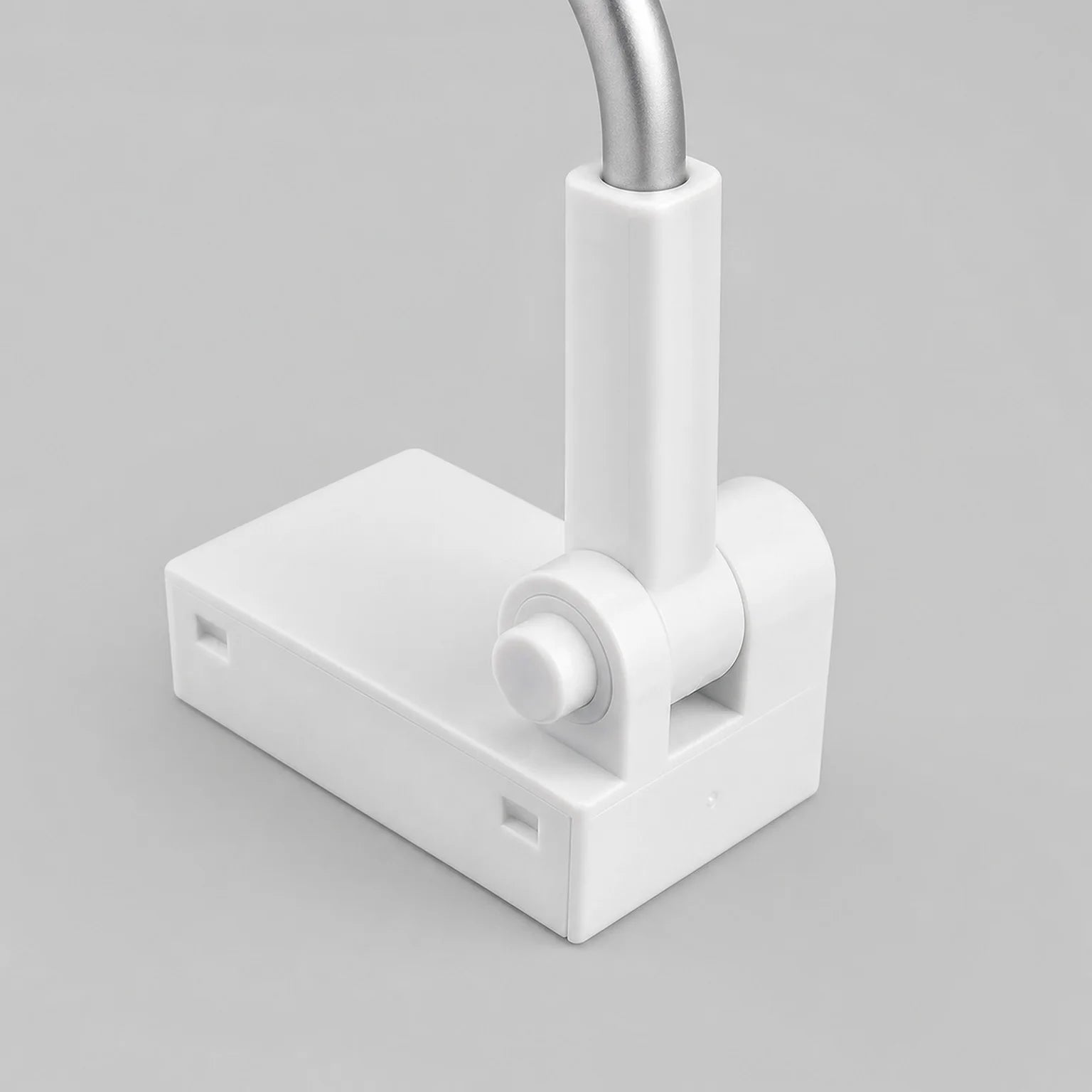 Rosa Display Cabinet Rail Including Sliding Hooks - detail view